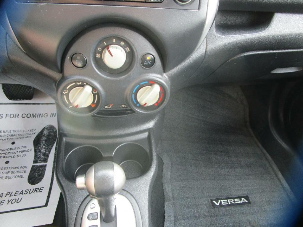 2014 Nissan Versa Image 15