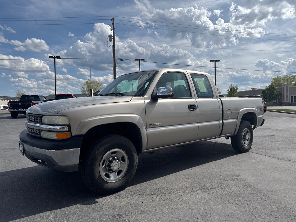 2002 Chevrolet Silverado 1500 Image 1