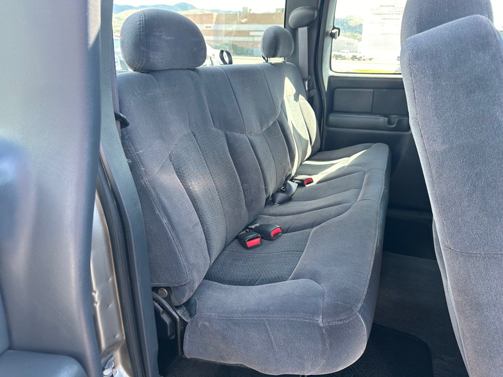 2002 Chevrolet Silverado 1500 Image 11