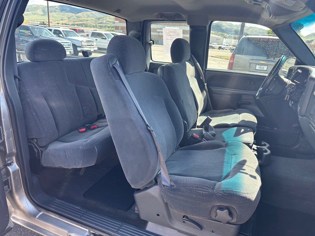 2002 Chevrolet Silverado 1500 Image 12