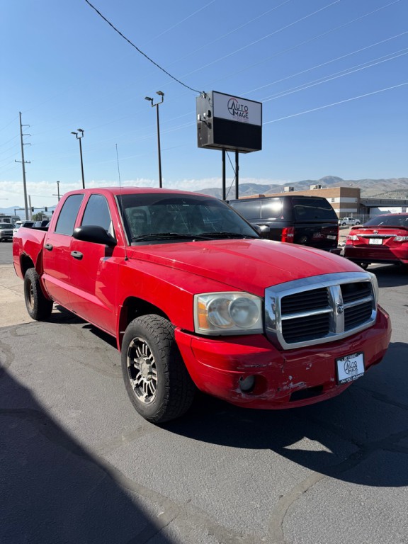 2006 Dodge Dakota Image 2