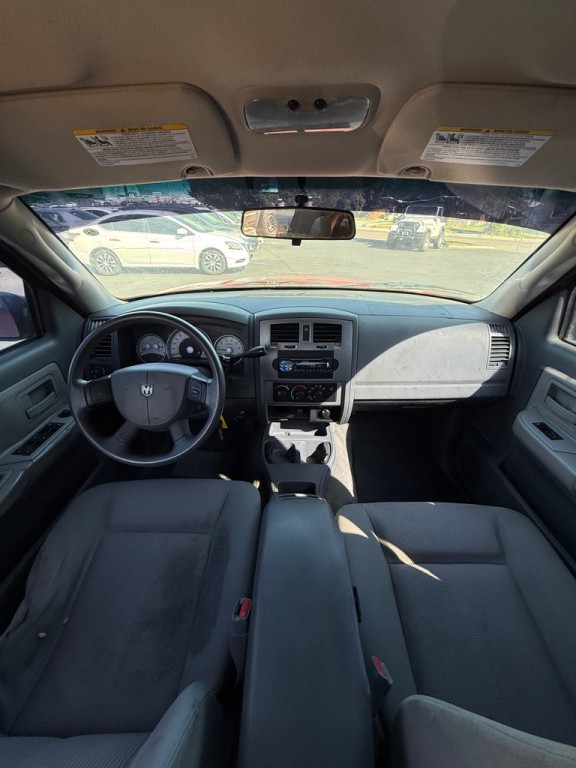2006 Dodge Dakota Image 10