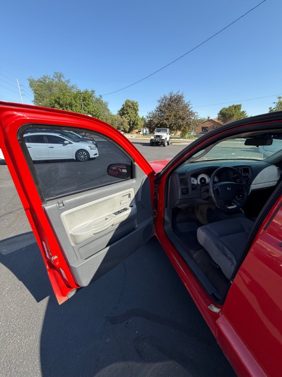 2006 Dodge Dakota Image 13