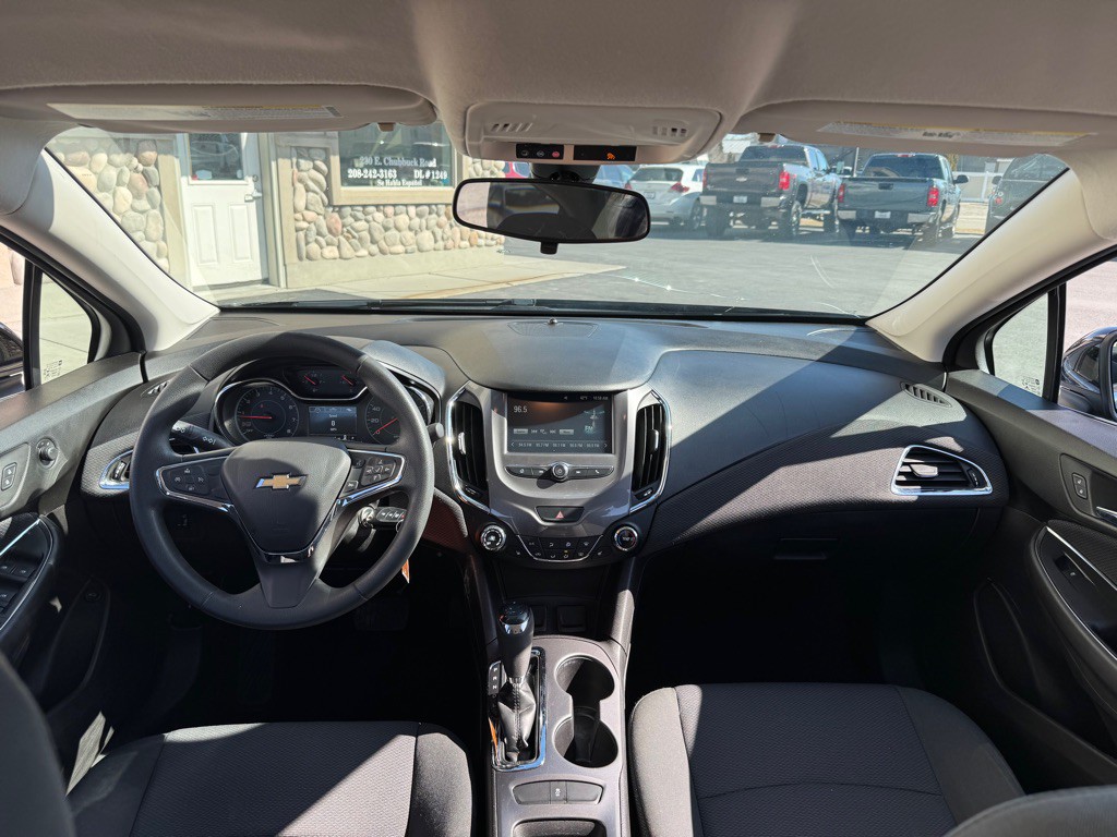 2018 Chevrolet Cruze Image 10