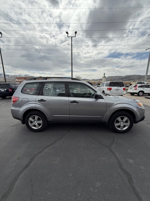 2011 Subaru Forester Image 1