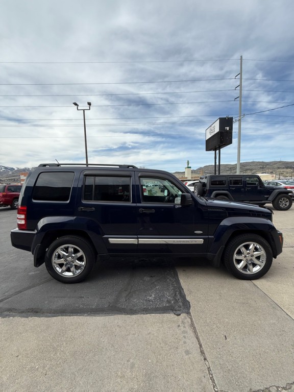 2012 Jeep Liberty Image 4