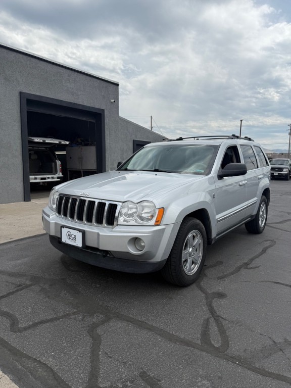 2007 Jeep Grand Cherokee Image 1