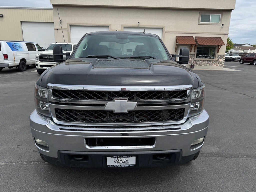 2011 Chevrolet Silverado 1500 Image 2