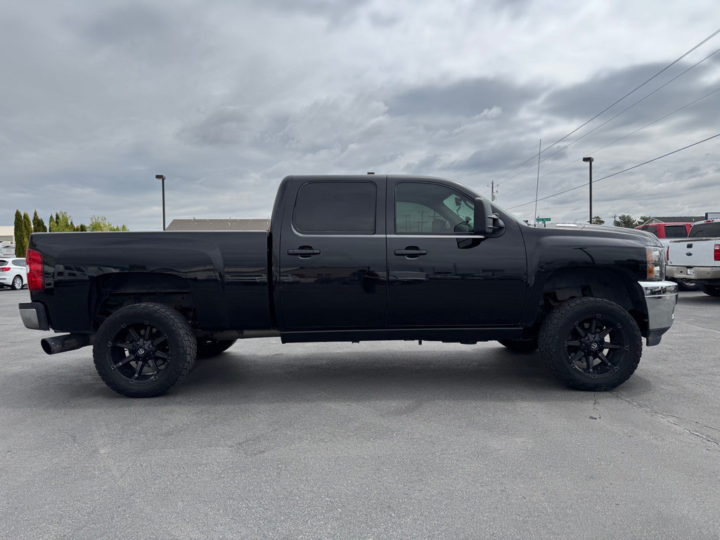 2011 Chevrolet Silverado 1500 Image 3