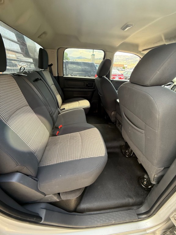 2011 Dodge Ram 3500 Image 10