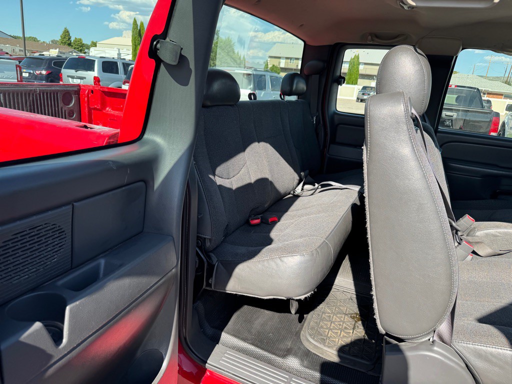 2005 Chevrolet Silverado 1500 Image 9