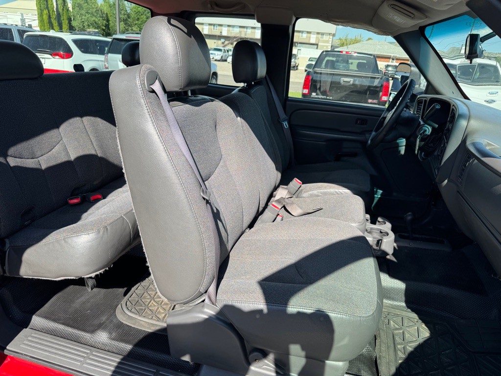 2005 Chevrolet Silverado 1500 Image 10