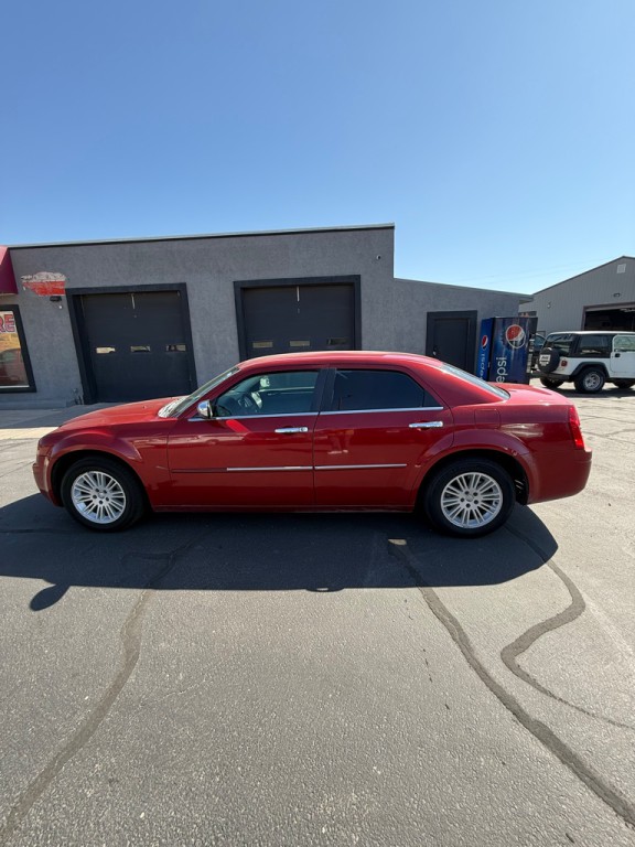 2009 Chrysler 300 Image 6
