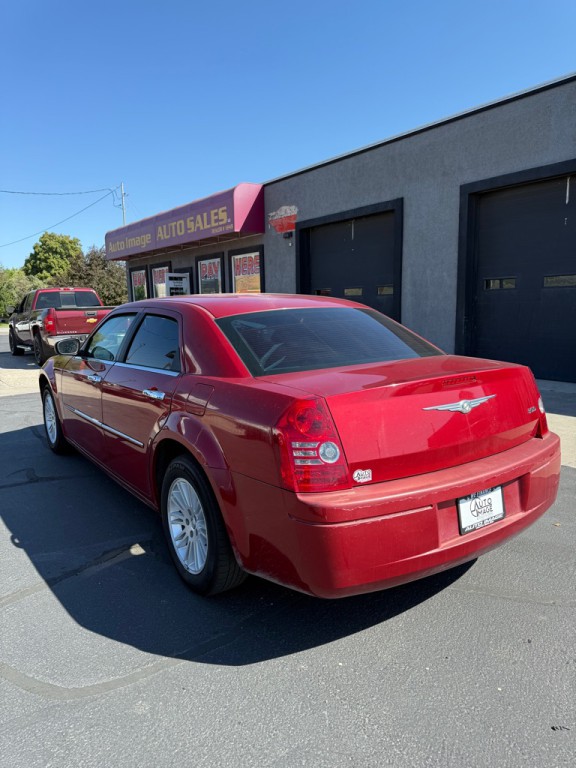 2009 Chrysler 300 Image 7