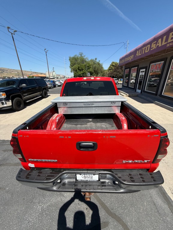2004 Chevrolet Silverado 1500 Image 7