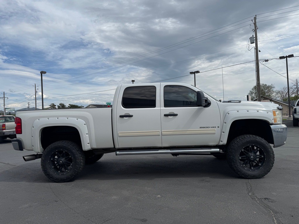 2009 Chevrolet Silverado 1500 Image 3