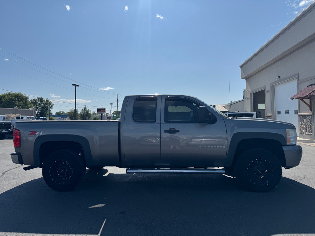 2009 Chevrolet Silverado 1500 Image 3