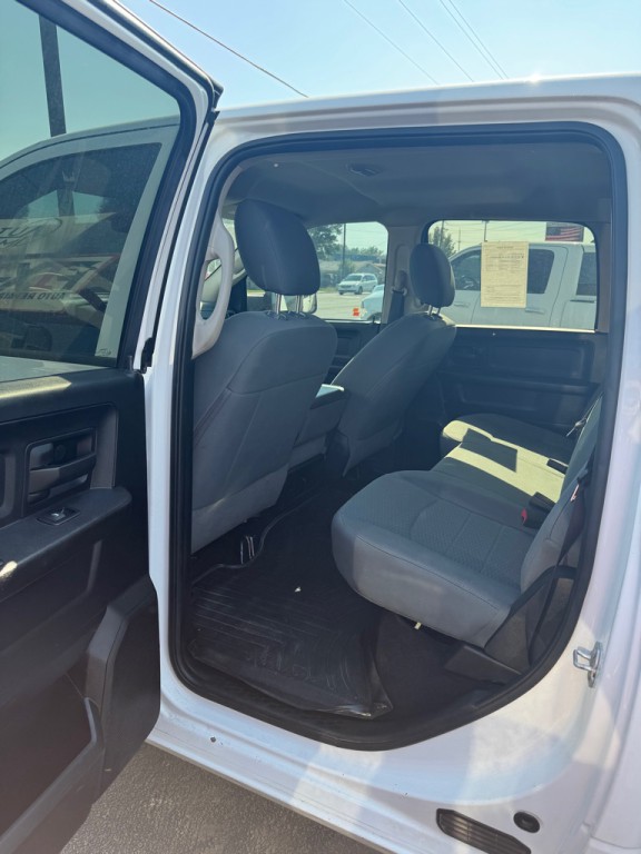 2016 RAM 3500 Image 4