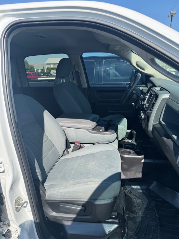 2016 RAM 3500 Image 6