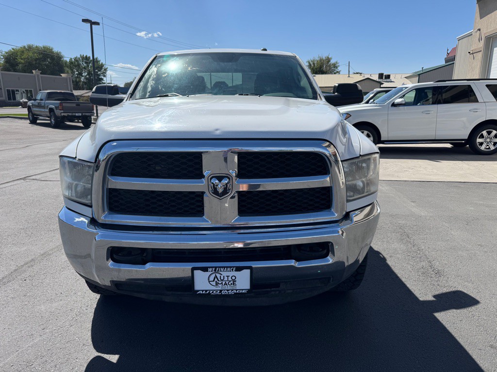 2016 RAM 3500 Image 2
