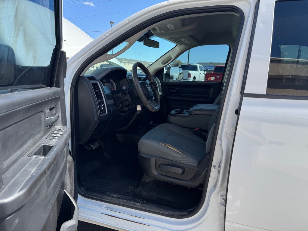2016 RAM 3500 Image 7