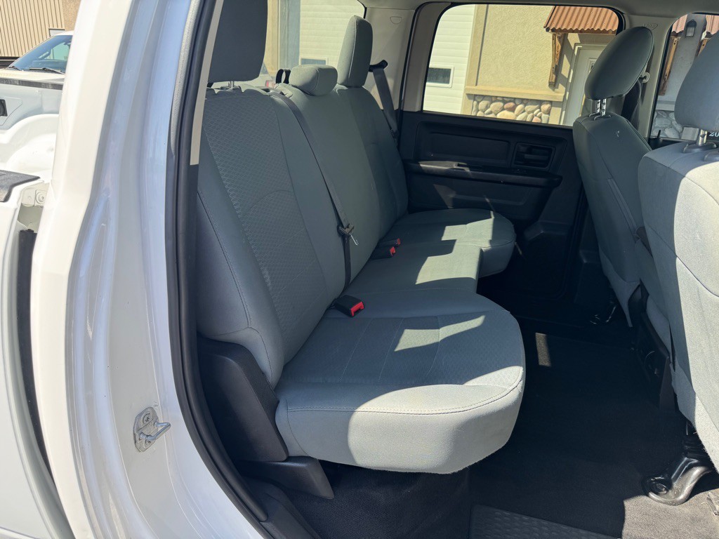 2016 RAM 3500 Image 11
