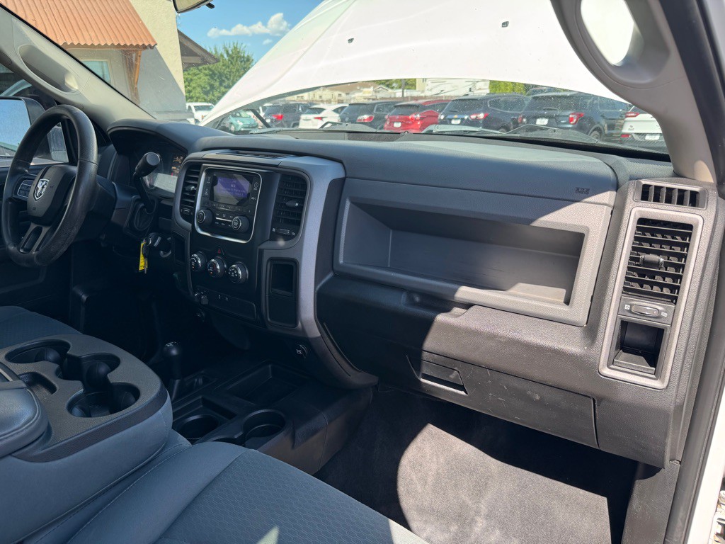 2016 RAM 3500 Image 13