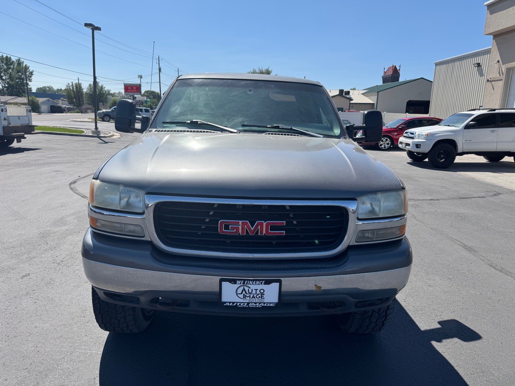 1999 GMC Sierra Image 3