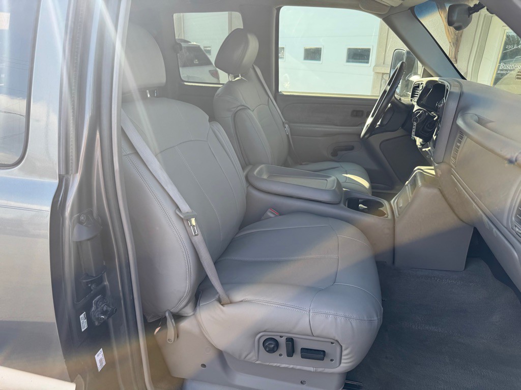 1999 GMC Sierra Image 10