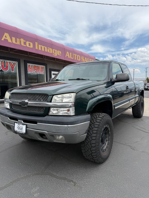 2004 Chevrolet Silverado 1500 Image 3