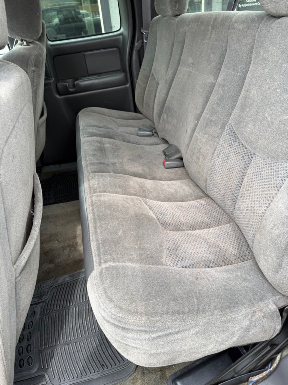 2004 Chevrolet Silverado 1500 Image 10
