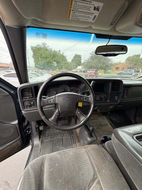 2004 Chevrolet Silverado 1500 Image 13