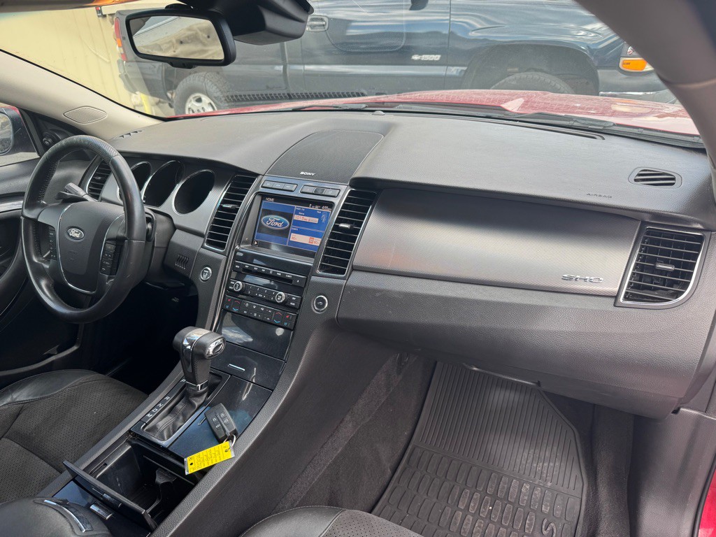 2011 Ford Taurus Image 13