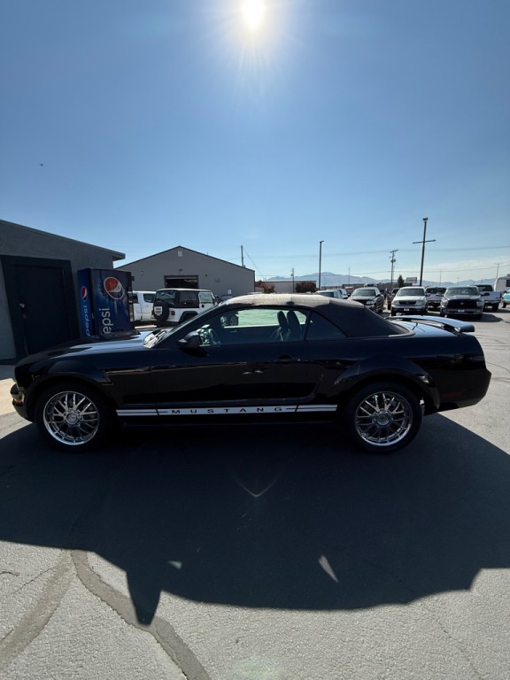 2005 Ford Mustang Image 7