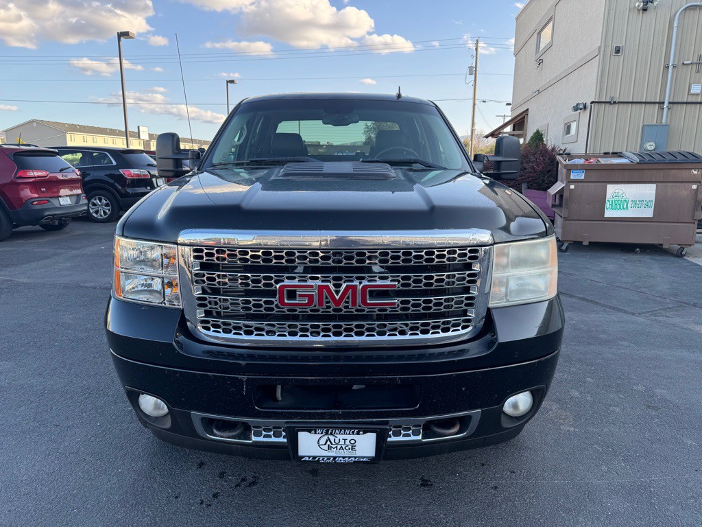 2012 GMC Sierra Image 2