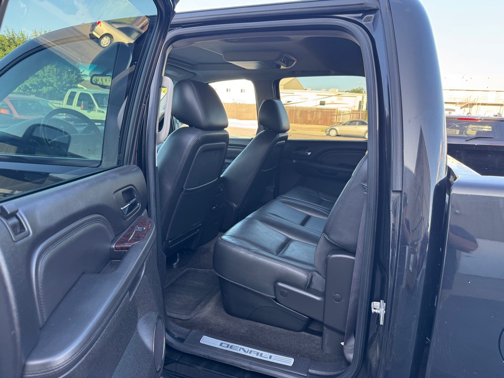 2012 GMC Sierra Image 8