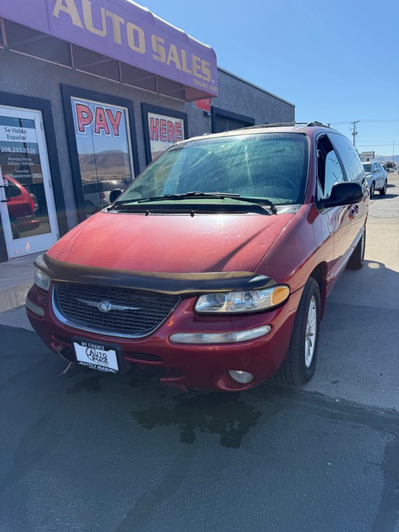2000 Chrysler Town & Country Image 2