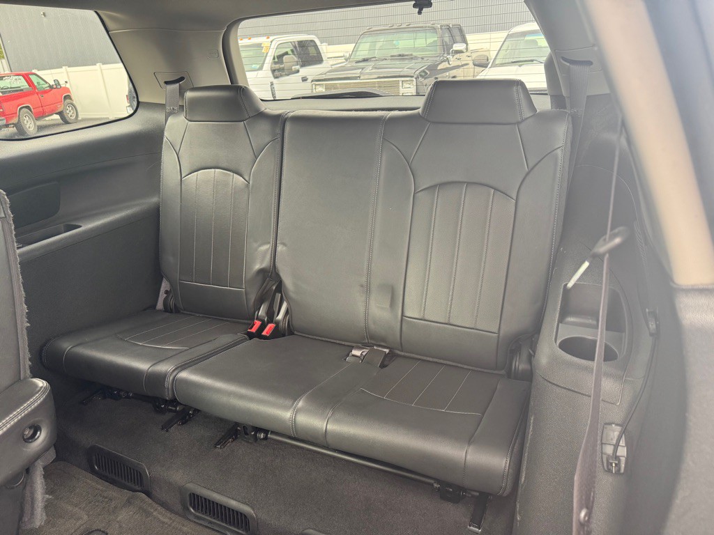 2015 GMC Acadia Image 9