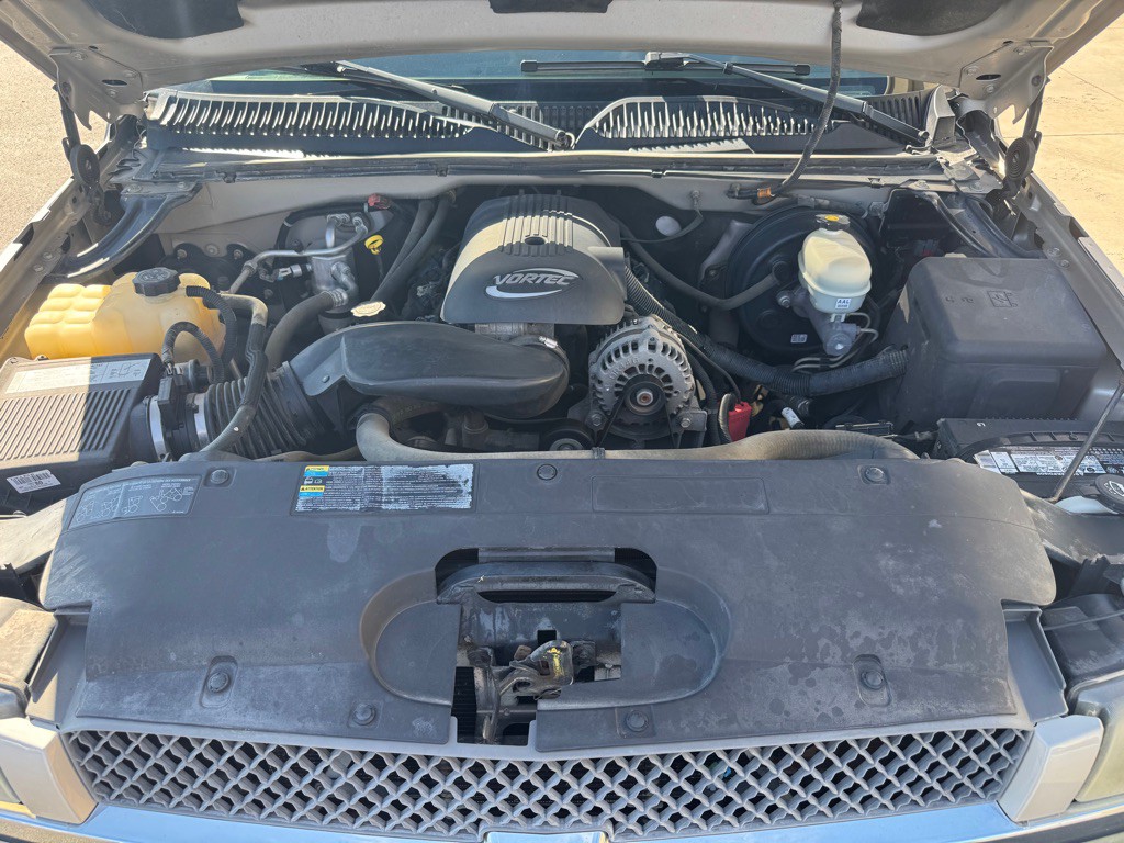 2005 Chevrolet Silverado 1500 Image 12