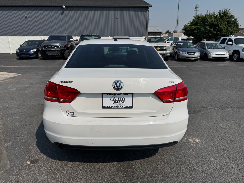 2014 Volkswagen Passat Image 5