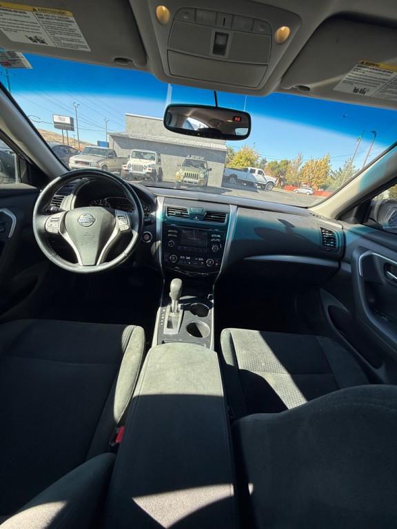 2015 Nissan Altima Image 11
