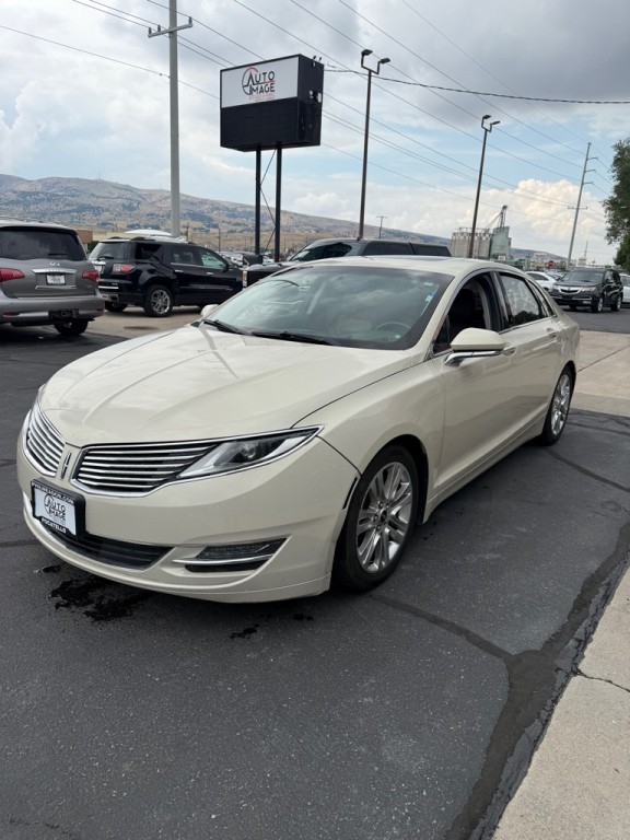2016 Lincoln MKZ Image 3