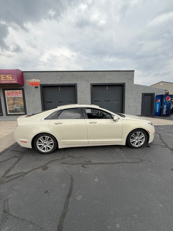 2016 Lincoln MKZ Image 8
