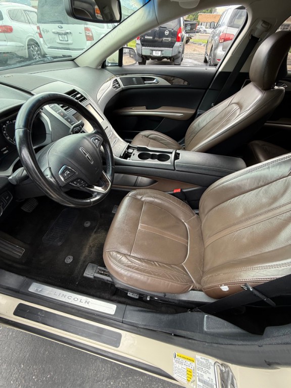 2016 Lincoln MKZ Image 13