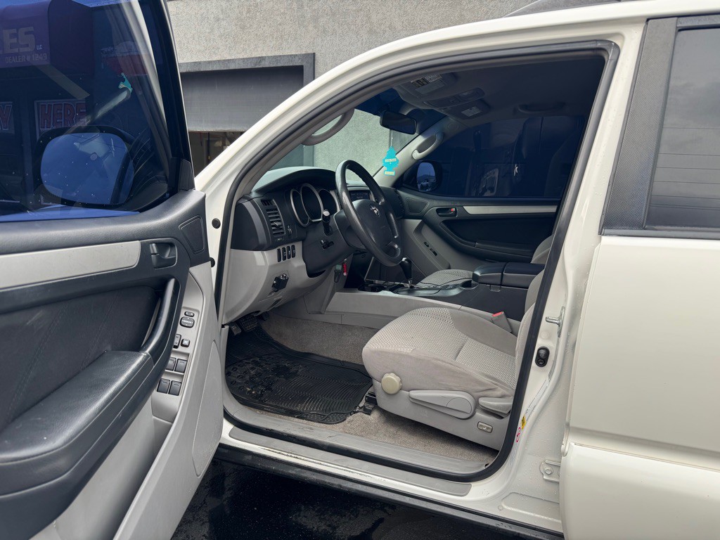 2008 Toyota 4Runner Image 7