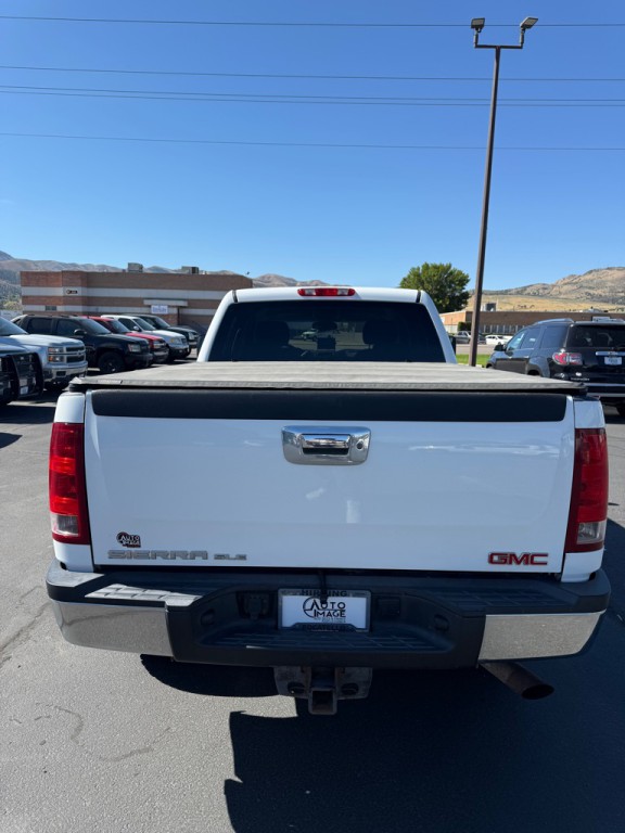 2011 GMC Sierra Image 8
