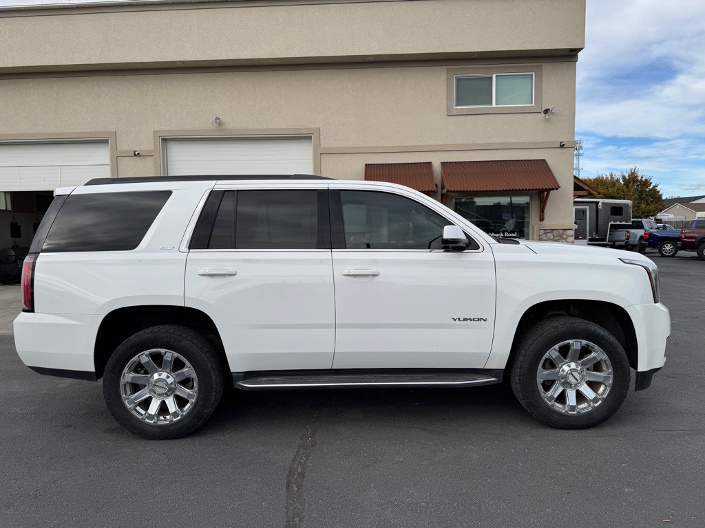 2017 GMC Yukon Image 3