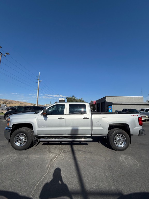 2015 Chevrolet Silverado 1500 Image 2