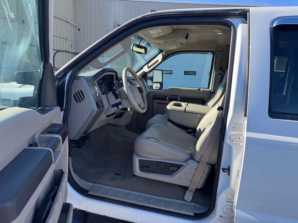 2008 Ford F-350 Image 7