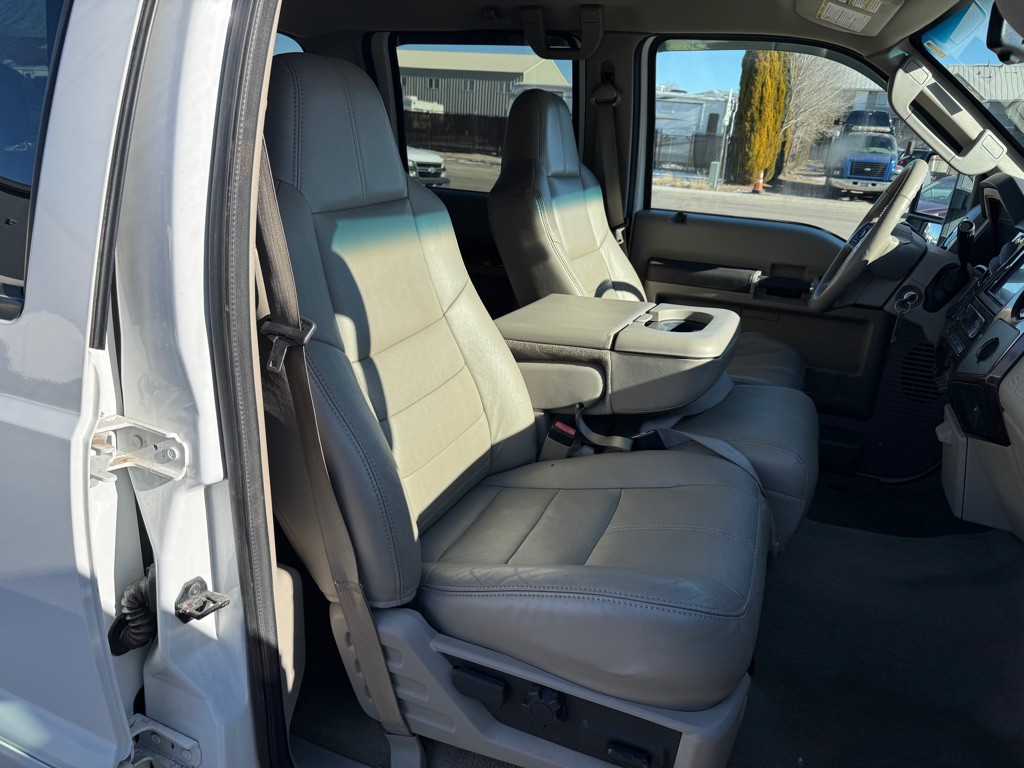 2008 Ford F-350 Image 10